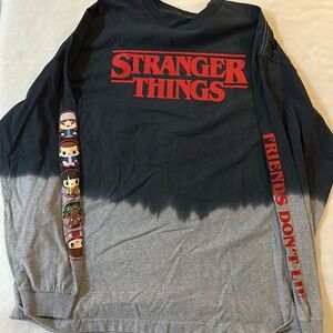 Men’s XL long-sleeve t-shirt